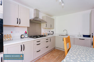 Kitchen- click for photo gallery